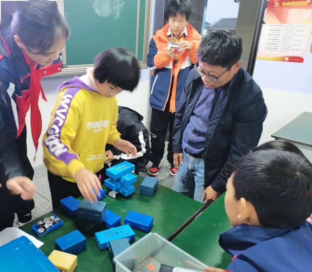 发现科学 创造未来 || 实验小学:第七届科技节_活动