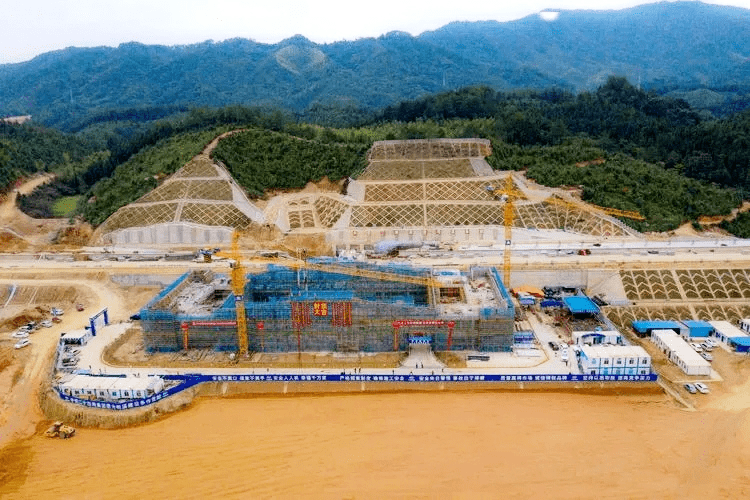 兴泉铁路又一站房主体封顶,车站效果图来啦!