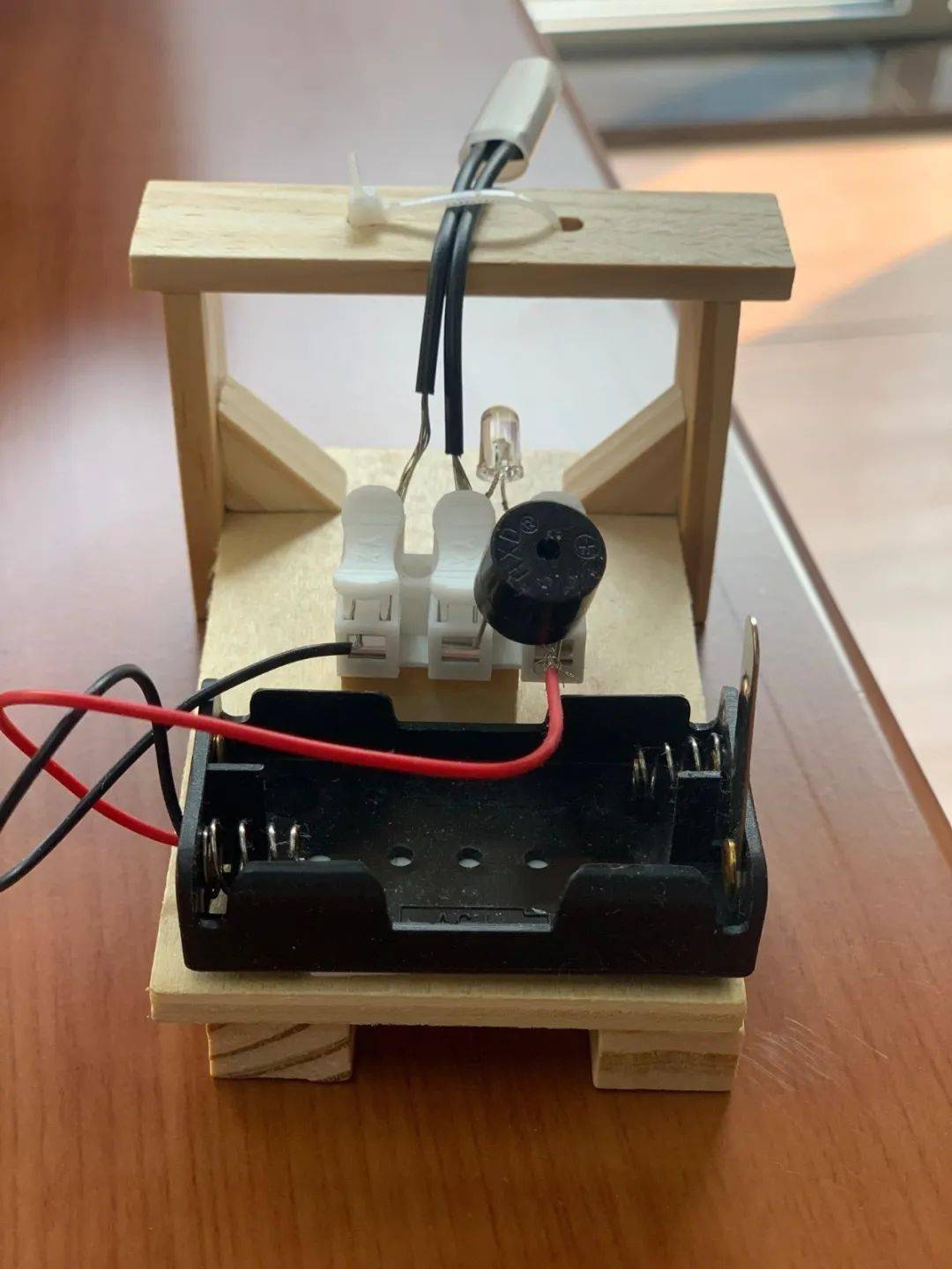 【活动回顾】学习防火知识制作火灾报警器