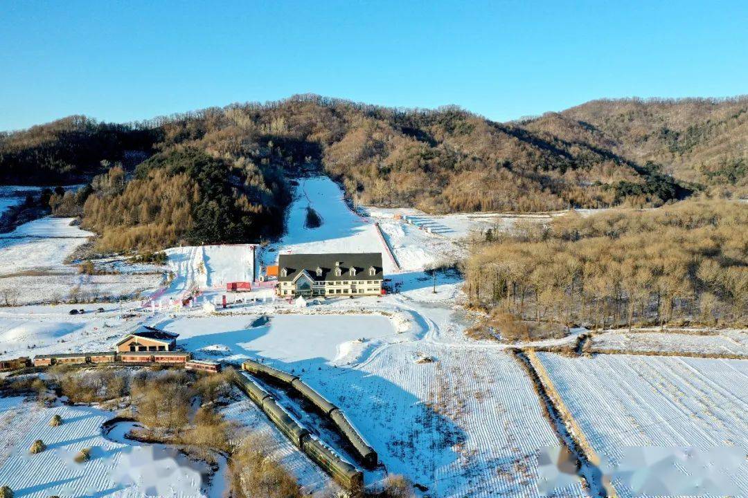 双十二又一滑雪场迎客