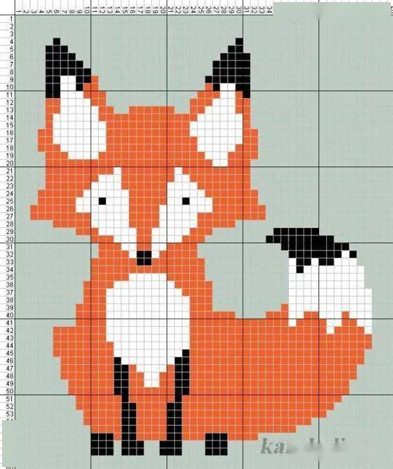 把喜欢的十字绣图案都用毛线编成了挂件,这手艺真的不得不佩服!