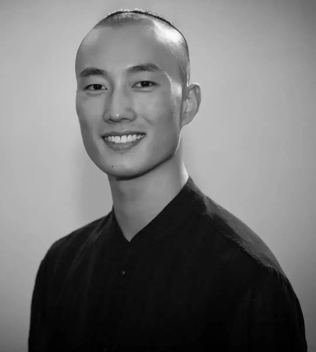 今晚精彩杨丽萍监制大朱导演主演舞剧一场