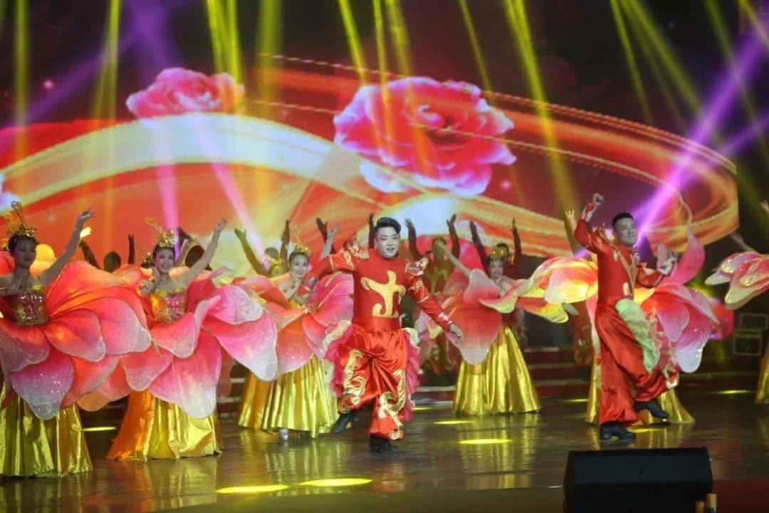 本山弟子王龙空降开原大戏院豪华阵容精彩演艺