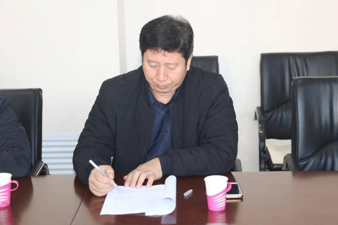 抚顺市第十五中学与新宾一中暨协作体学校拉手共建