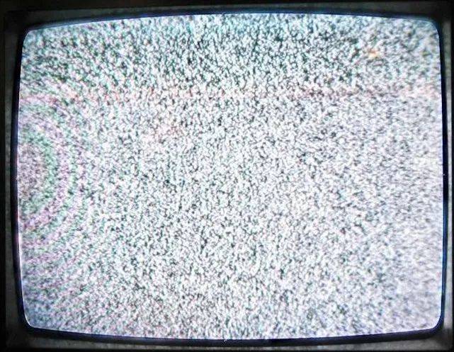 电视机上的雪花也是时代眼泪的一部分