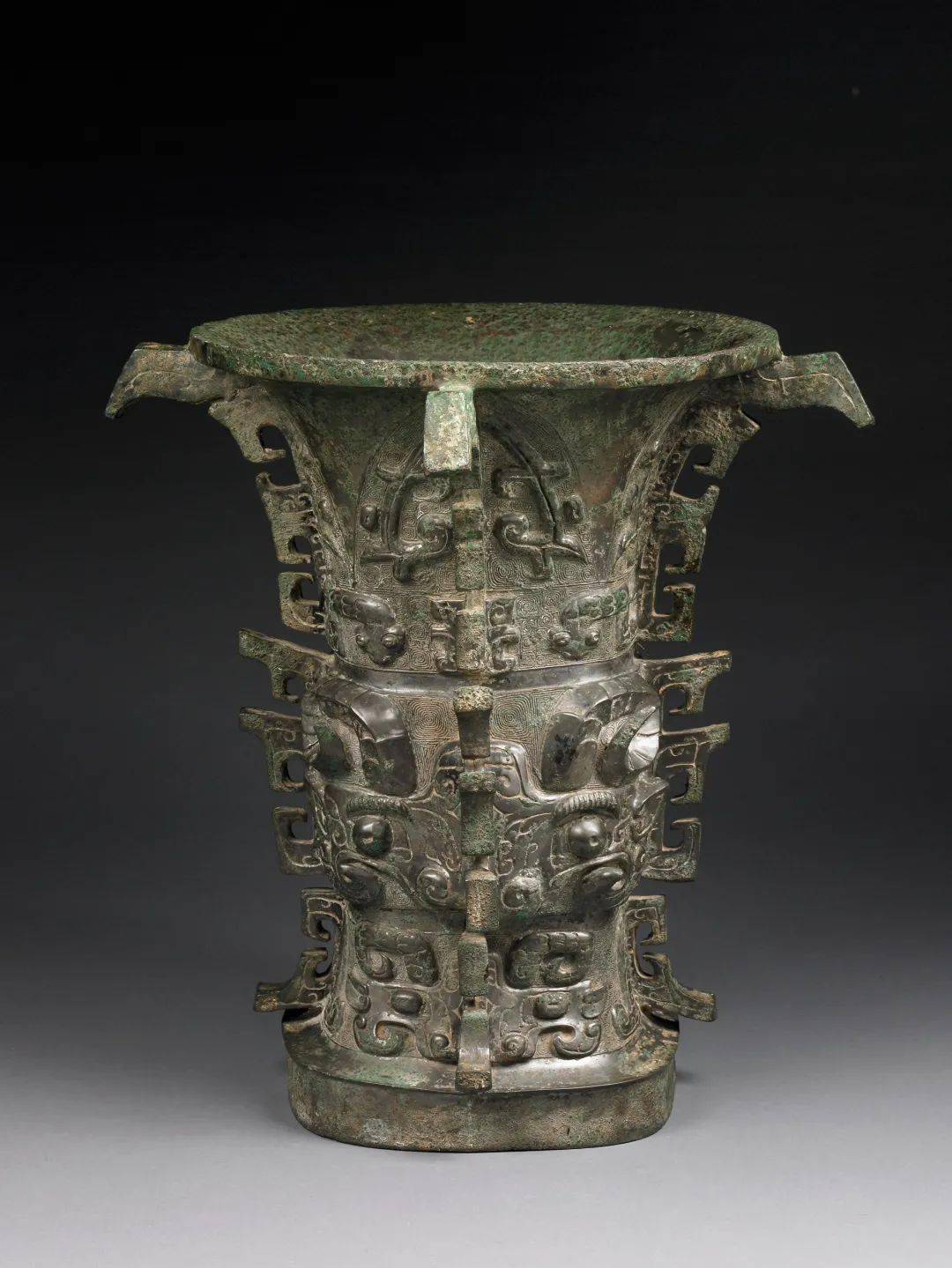 铸在镇国之宝3000多岁的【 何尊】上