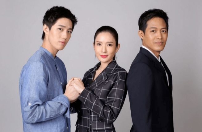 泰剧偏爱姐弟恋男主重生换上不同身份再次爱上女主