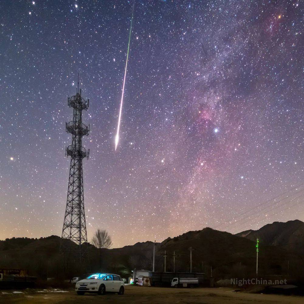 借昨晚抓到的这颗火流星许个愿 | 夜空中国