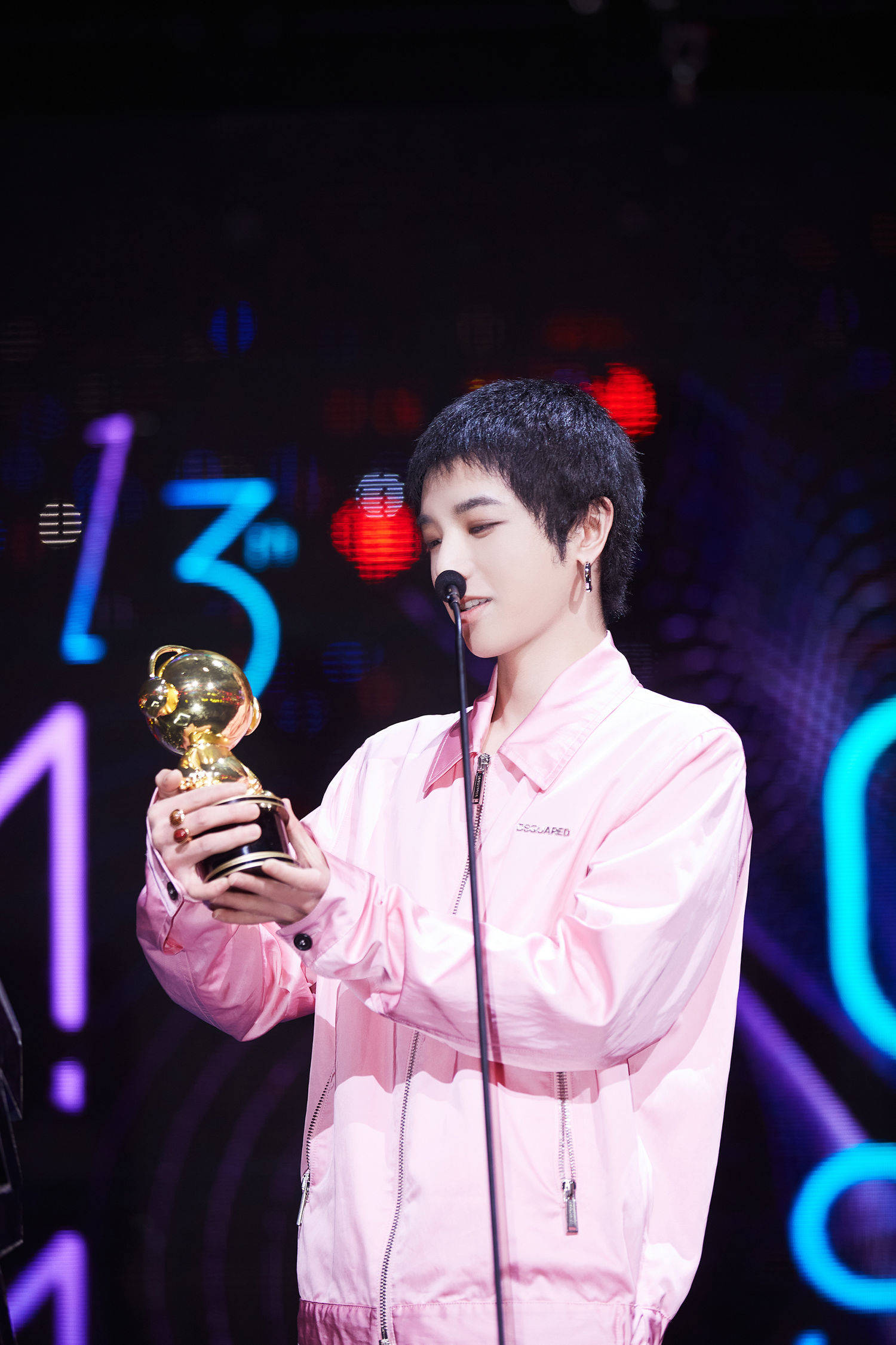 去年今日|华晨宇出席咪咕汇音乐盛典 火星小王子四首连唱震撼全场