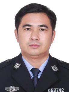 朱国梁:用心打造"金牌"调解团队绩溪县公安局治安管理大队大队长