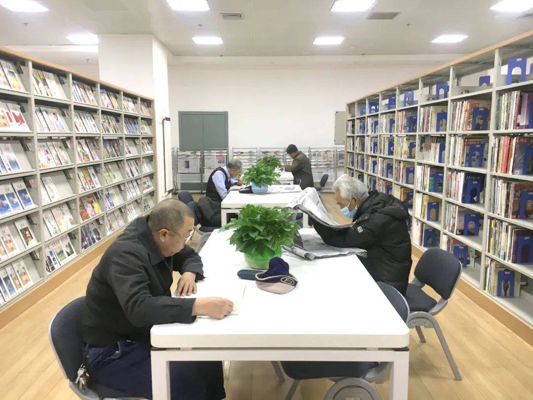 为了方便读者借阅金昌图书馆这样做