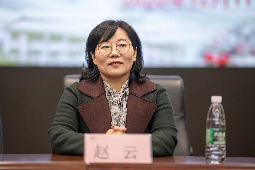 (临川二中副校长符国桢出席活动)(市委教育体育工委委员,市教育体育局