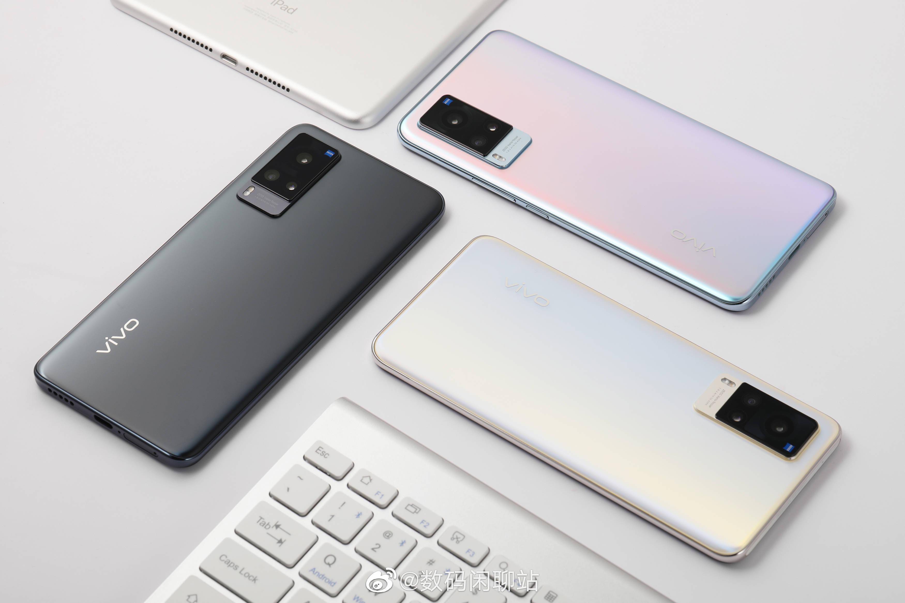 vivo x60 真机照:彩色渐变,暖黄,黑色,特殊 ag 玻璃机身