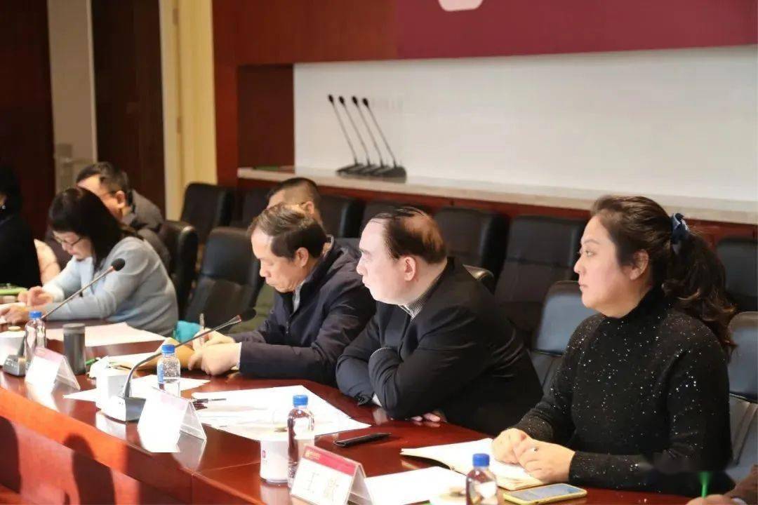 扶贫工作和化隆脱贫攻坚工作情况,马占奎县长和赵昮书记分别作了讲话