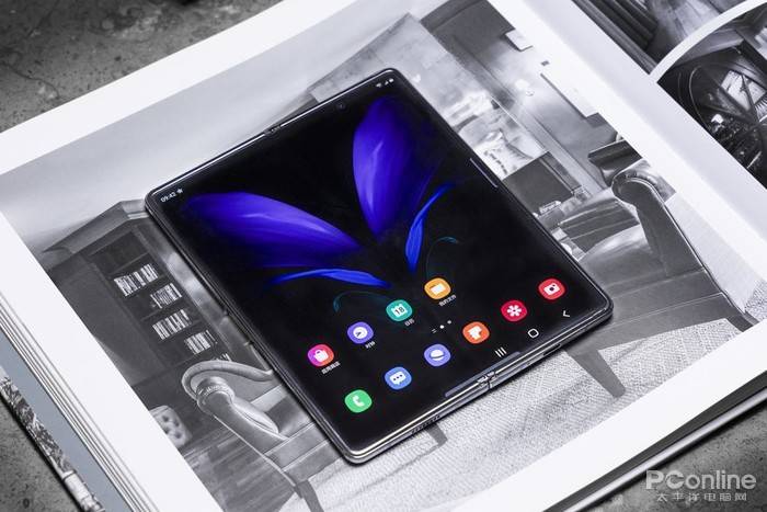 沒想到三星galaxyzfold25g的摺疊屏下竟然有這麼多黑科技