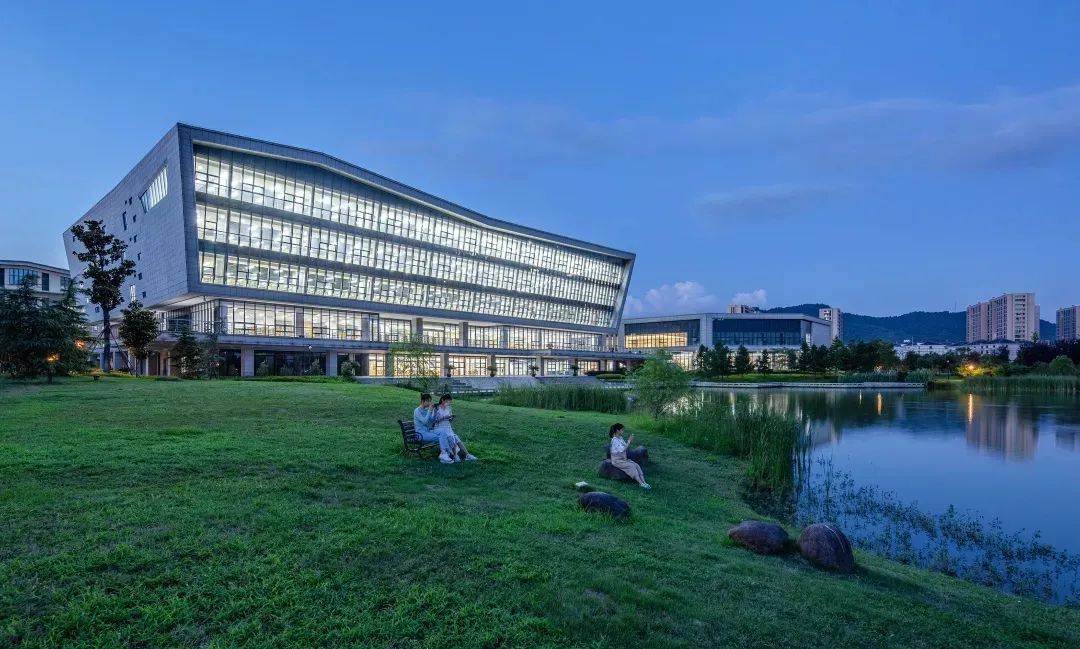 我和我的学校|浙江树人大学:给青春的一封信
