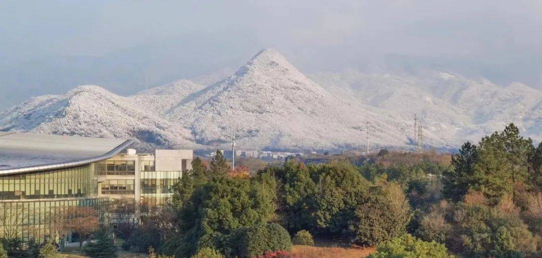 今天,金华又一座"雪山"c位出道!_尖峰山