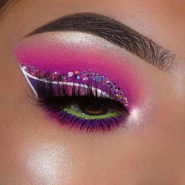 收藏|一组浓艳精致的眼妆