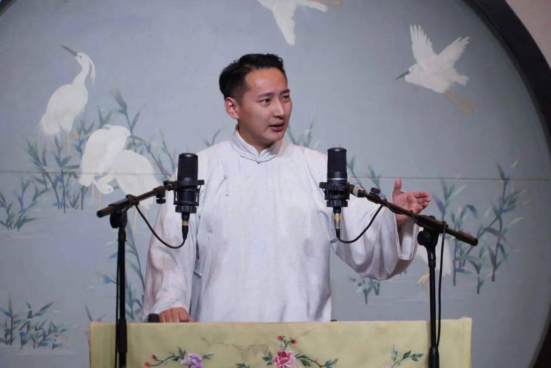 苏州评话《福海捕金蟾》表演:邱 阳主持人:王思懿光裕书厅2020年12.