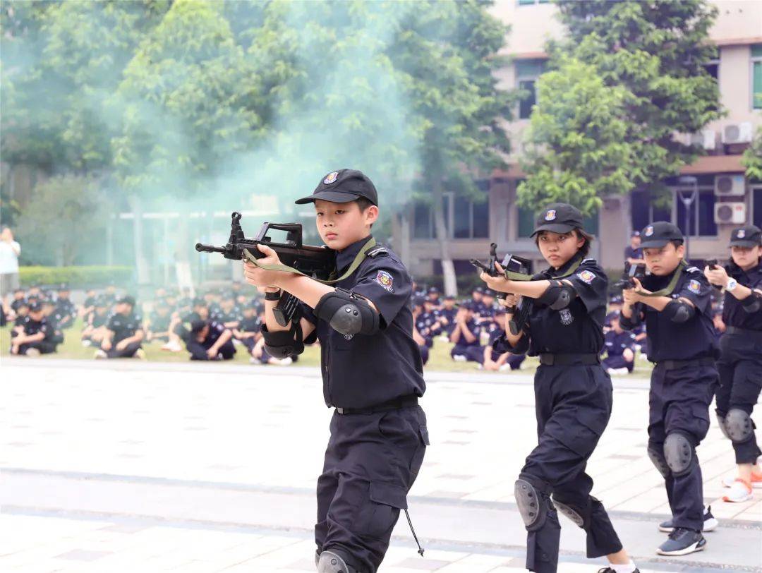 信息时报小记者冬令营