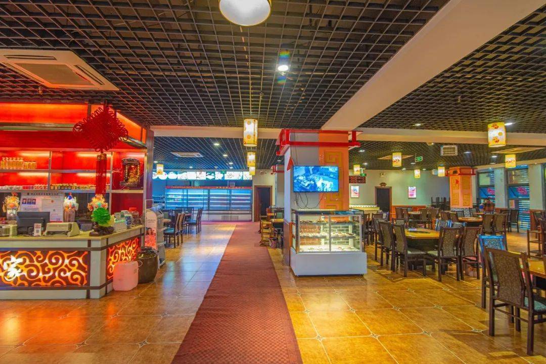 秀山人的胃就是被这种店撑大的