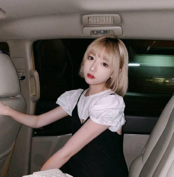 坐拥千万粉丝,直播时观众却仅1000多,咬米的人气有多虚?