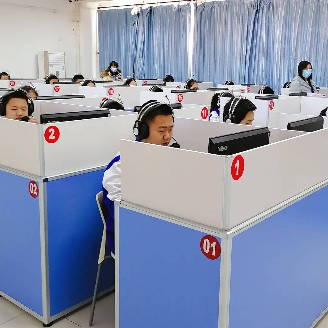 现场视频初中学考第一次英语听说机考今举行严密防控下87万考生顺利应