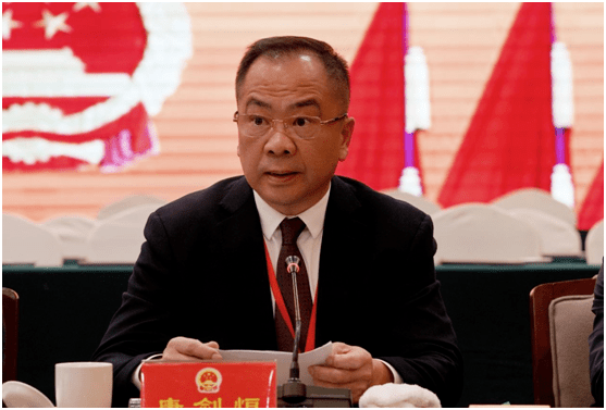 县委副书记,县长段伟长宣布大会临时党委和临时党支部成员名单