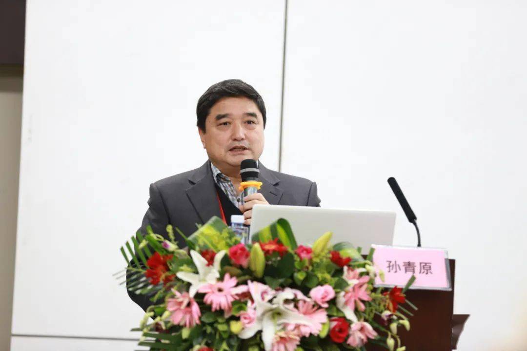 福建省妇幼保健院生殖中心主任郑备红教授分享了卵巢低储备人群的