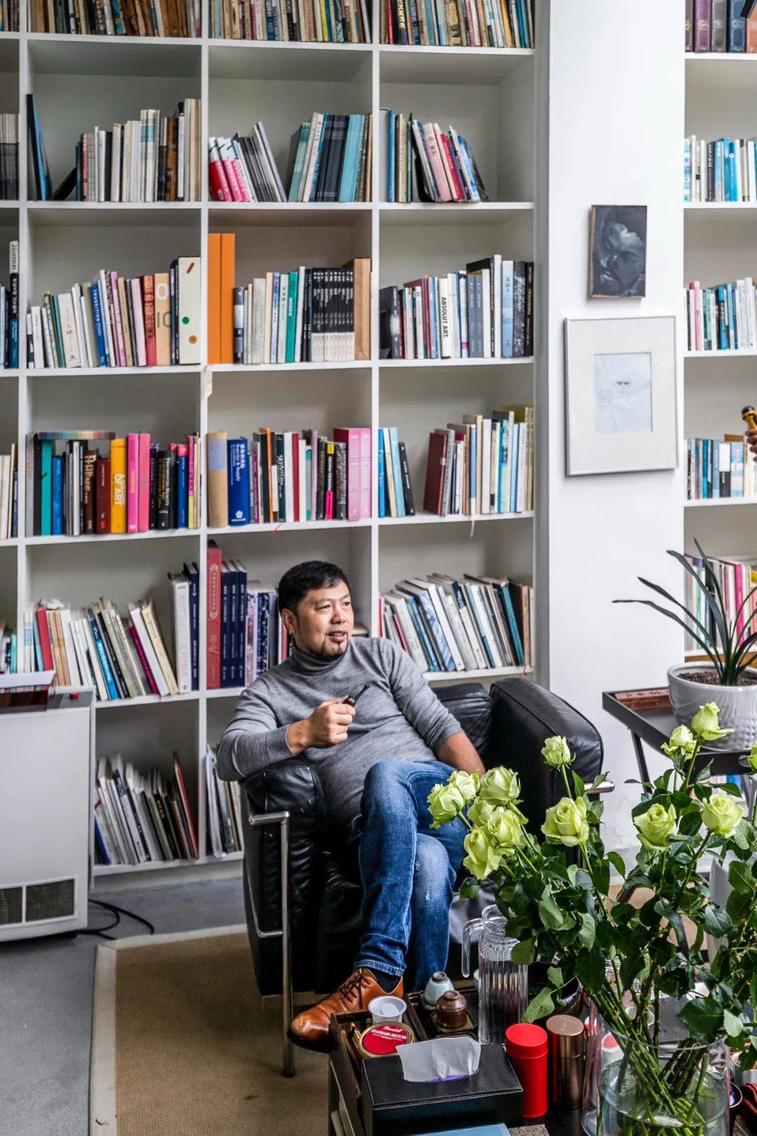 艺术家杨冕艺术应该低于生活