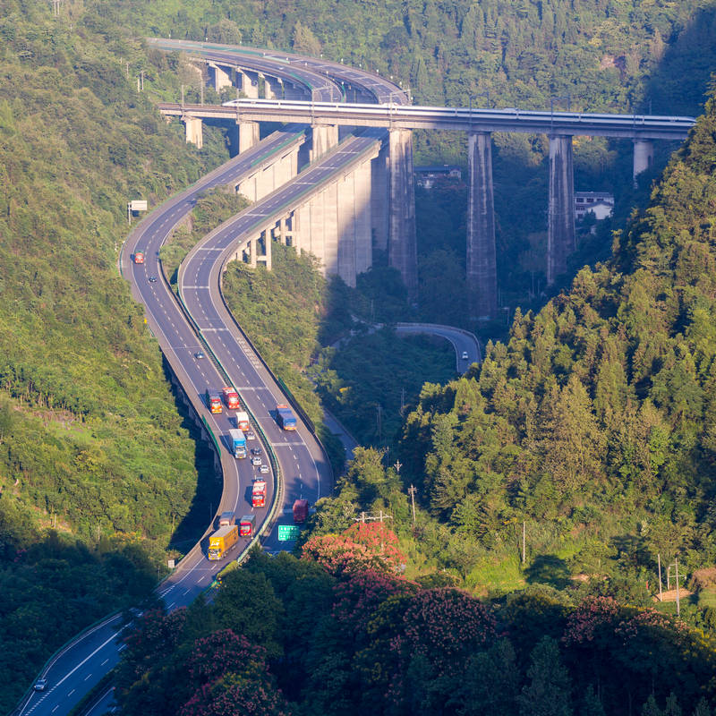 巨变十年 看火车助推恩施大崛起!_铁路