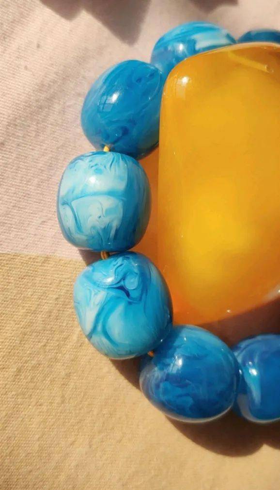 又见蓝蜜蜡?哦豁,可换新疆海景房一套!