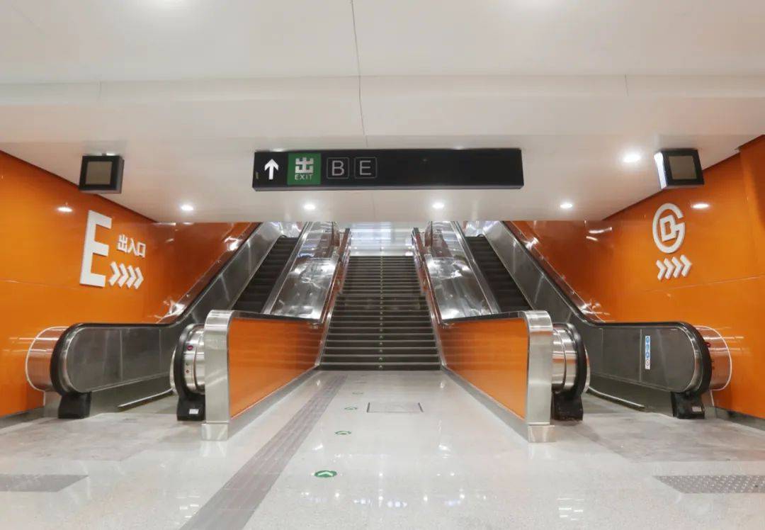 双井地铁站换乘通道改造完工年底将全面开通