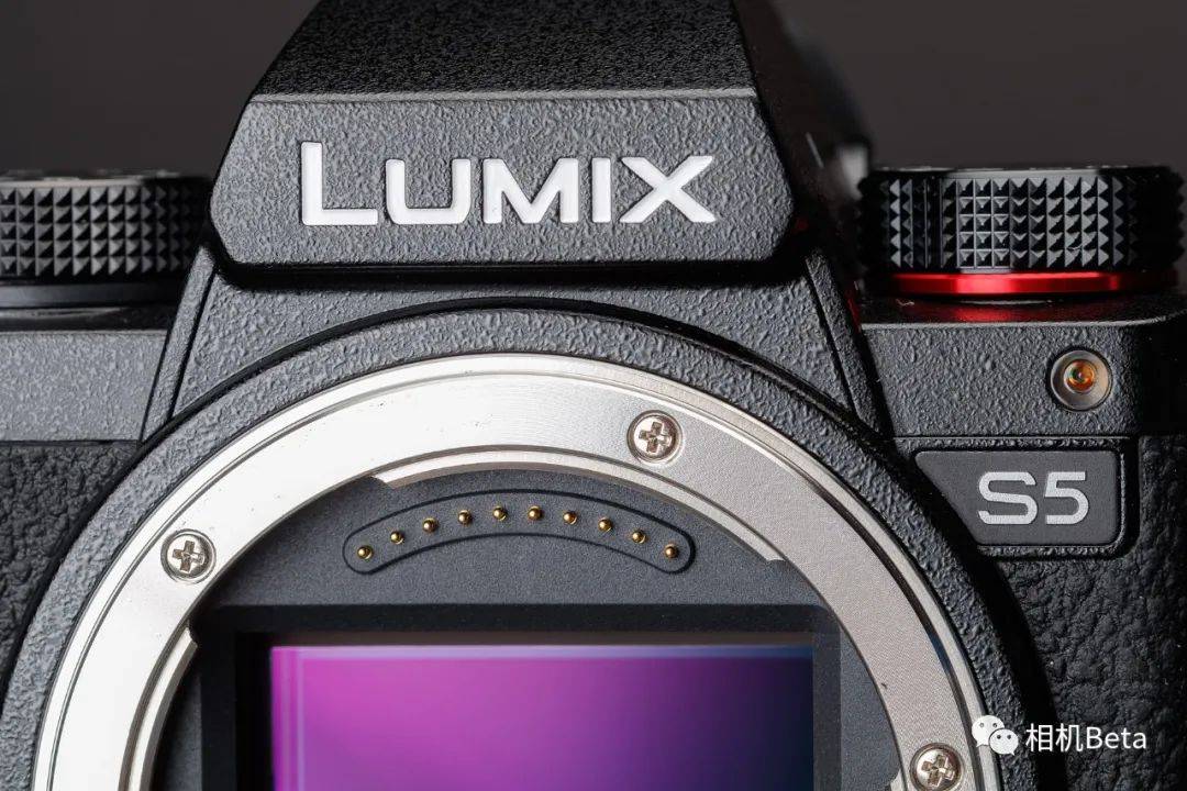 松下s5 vs 索尼a7m3 vs 佳能eos r6 vs 尼康z 6ii,中端全画幅微单对决