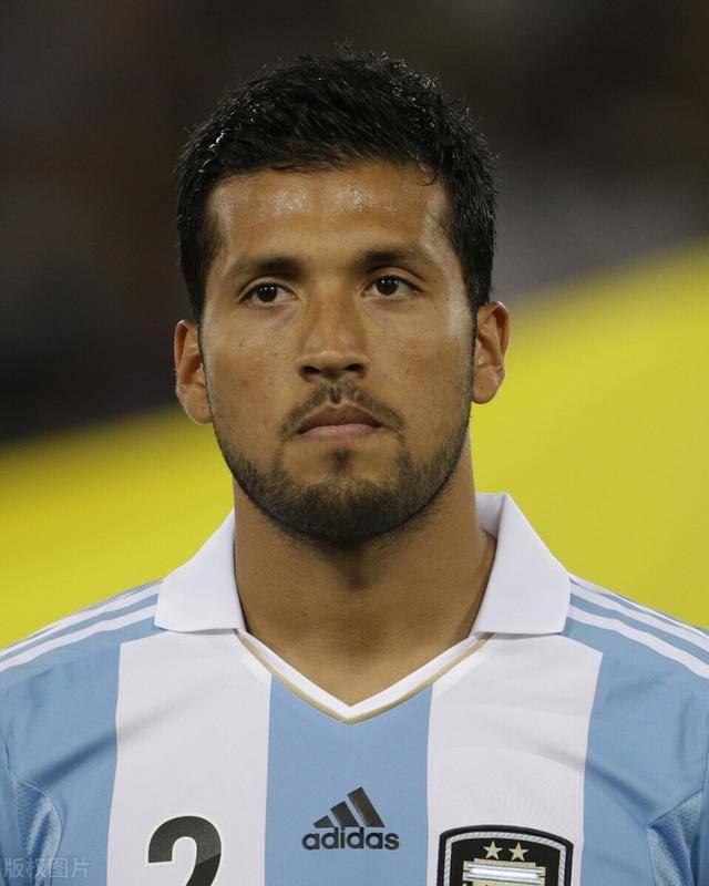 前 皇家马德里和瓦伦西亚后卫加雷在接受《世界体育报