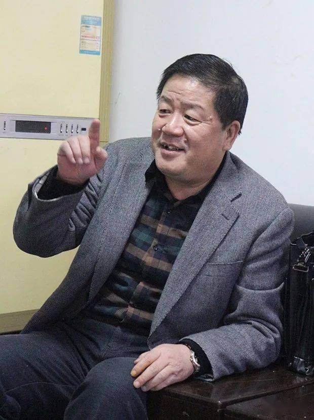 对传说中的时氏其他来源——"申叔时说""赭时国说""嬴姓说"等进行了