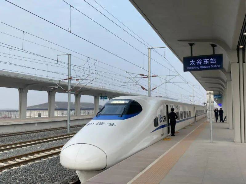 热点郑太高铁日开行动车组列车最高将达到74趟