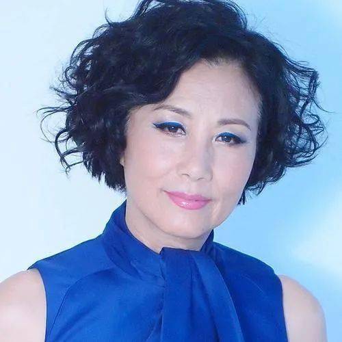 同是乳腺癌,这些明星成功康复,她们的秘诀是