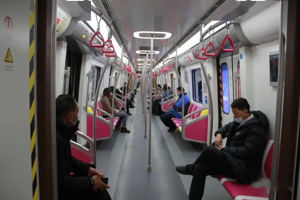 幸福河套真的来了激动河套居民试乘地铁8号线