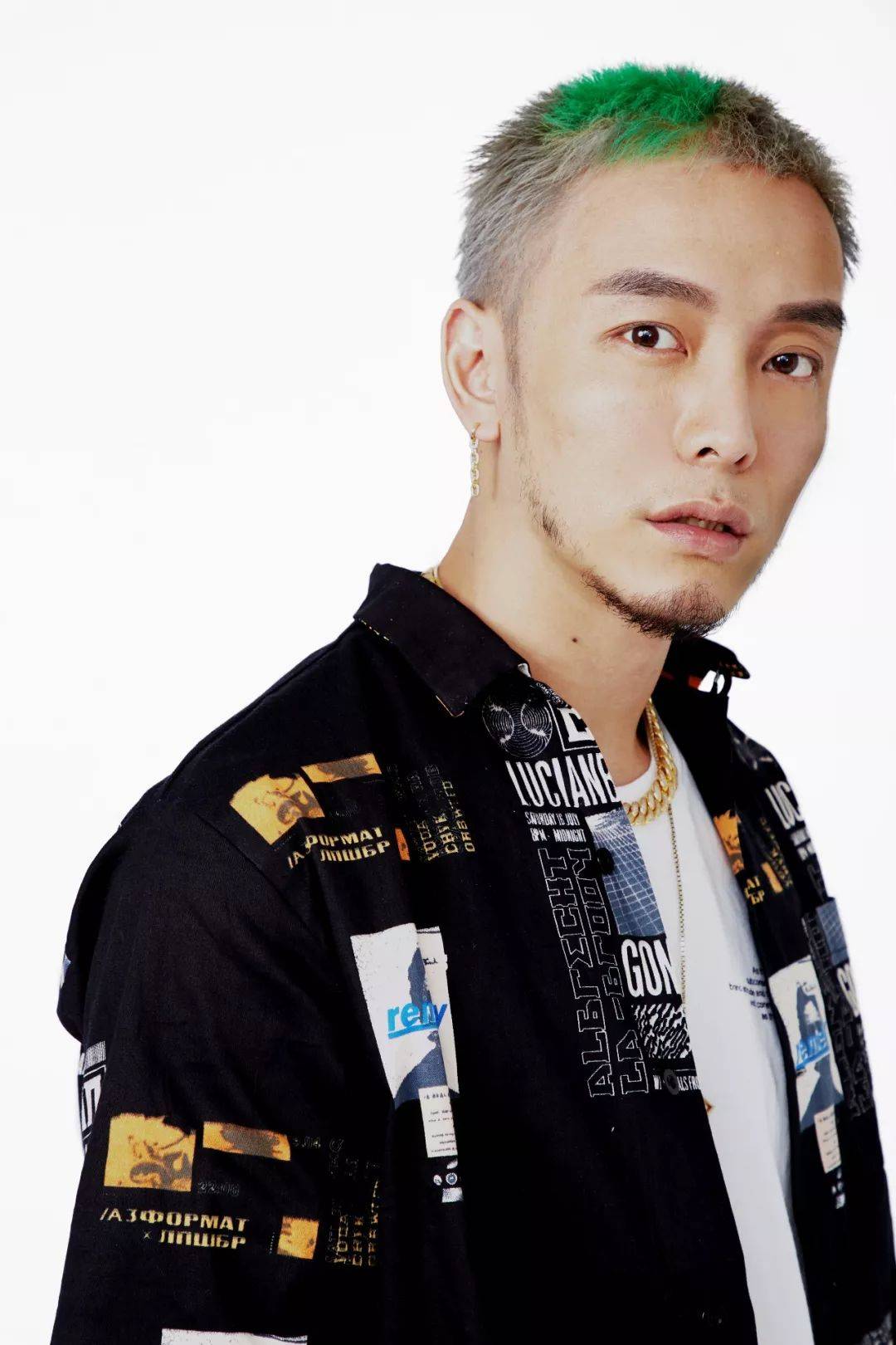 一首充满东莞元素的新歌《东莞故事》_徐真真