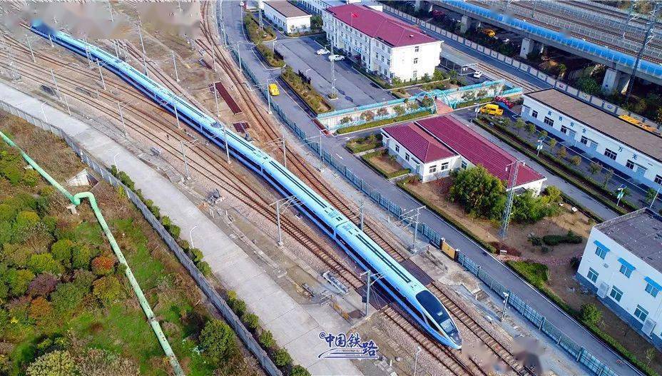 连云港站动车组数量大爆发3小时飞奔上海