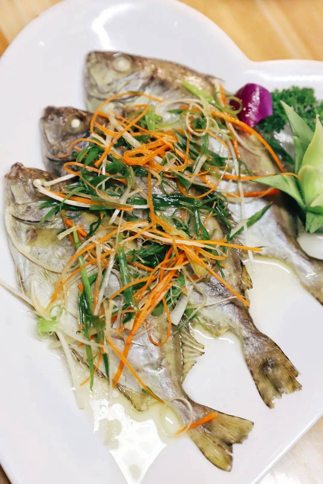 连江胜达大酒楼12月25日重装开业88折吃海鲜酒席预定包厢送青岛1903