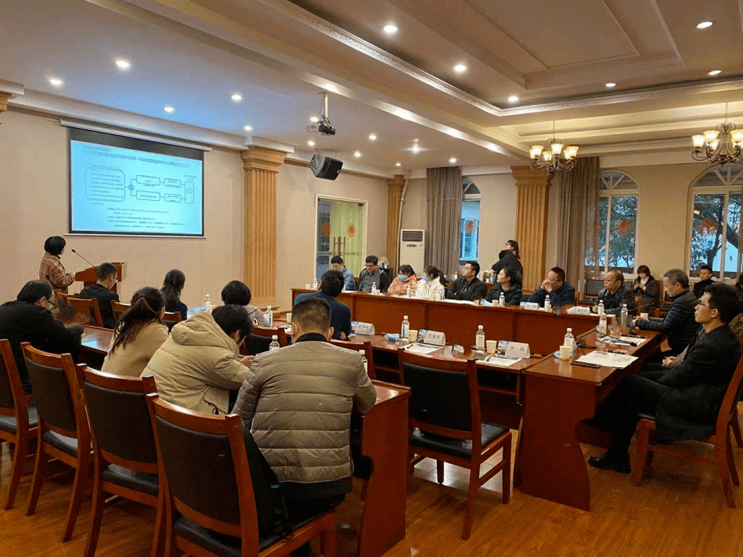 2020年12月22日,在我院c区大会议室召开了2020年肿瘤免疫治疗学术交流