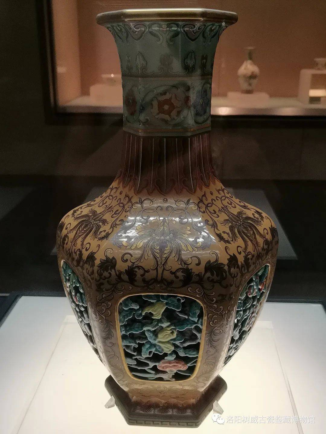 首都博物馆展出的古瓷珍品