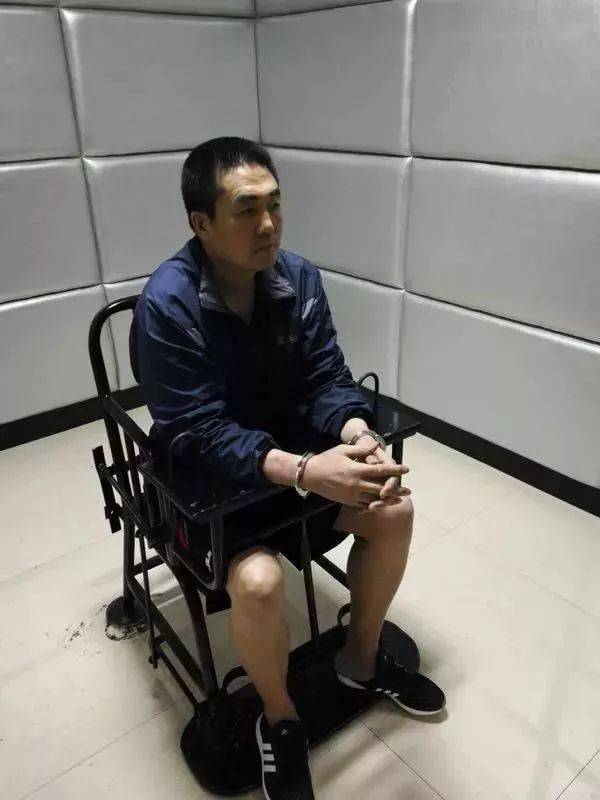 经审理查明:自1998年以来,张立新与石建伟,文鑫,郭小平,海晓东(以上