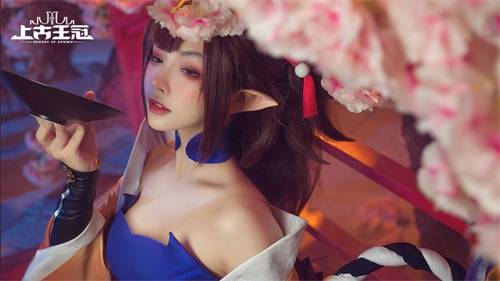 龙姬cos图《上古王冠》是一款以西方魔幻冒险为背景,高品质有策略的