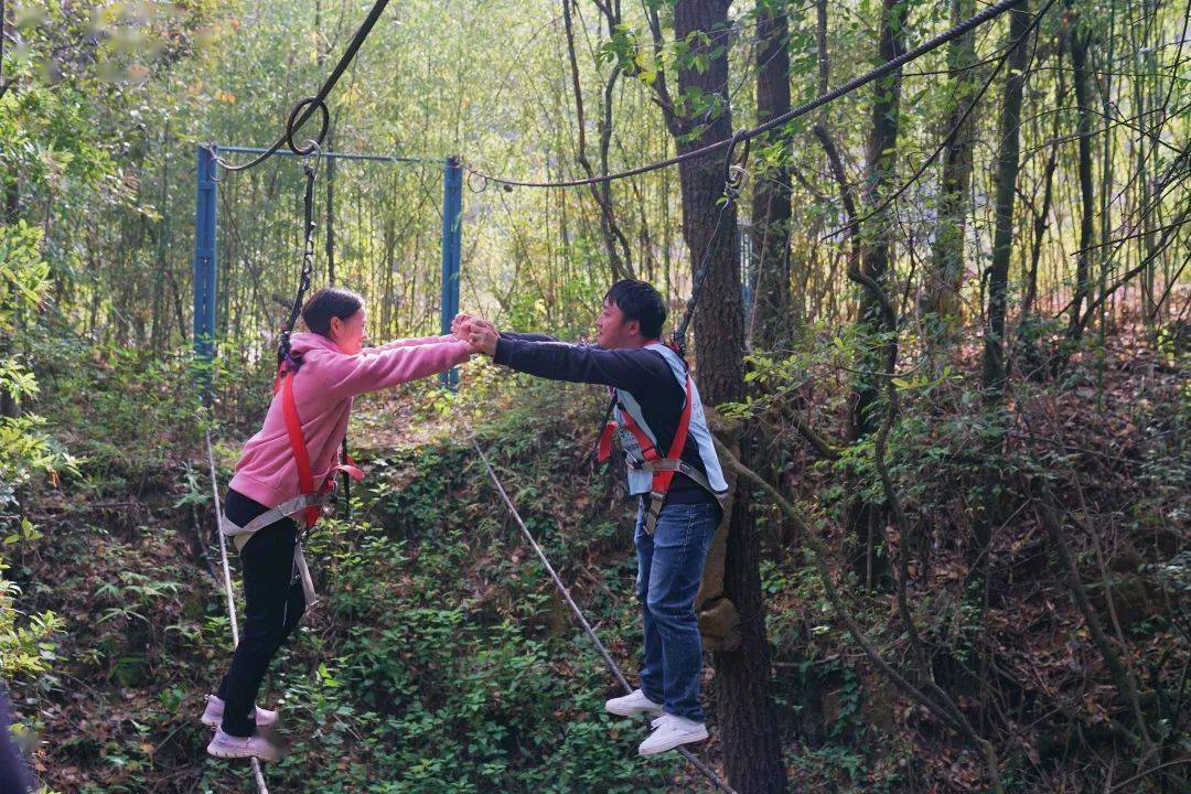 遇见更好的自己 | 学校组织教职工赴昆明野鸭湖进行素质拓展训练