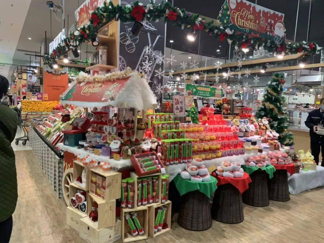 近日小编收集了永旺,胖东来,全家,7-11各个超市,便利店2020年圣诞节