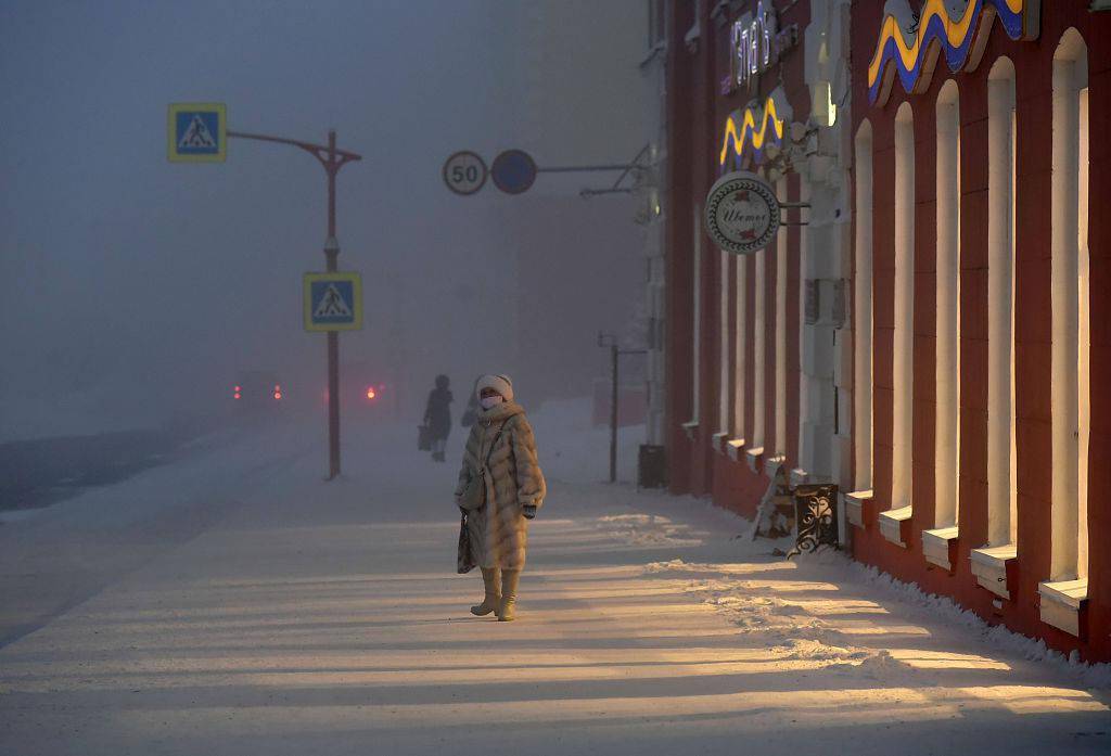 俄罗斯西伯利亚地区遭遇极寒天气 局部地区气温达零下55摄氏度