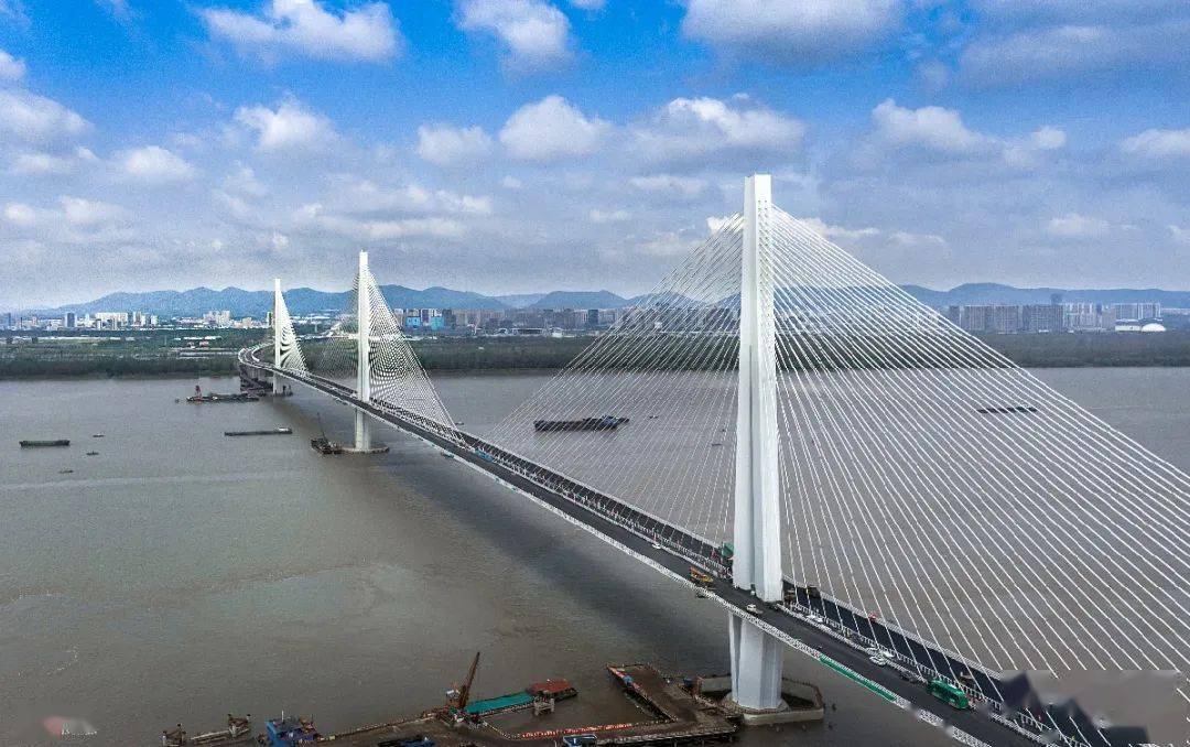 长江五桥正式通车